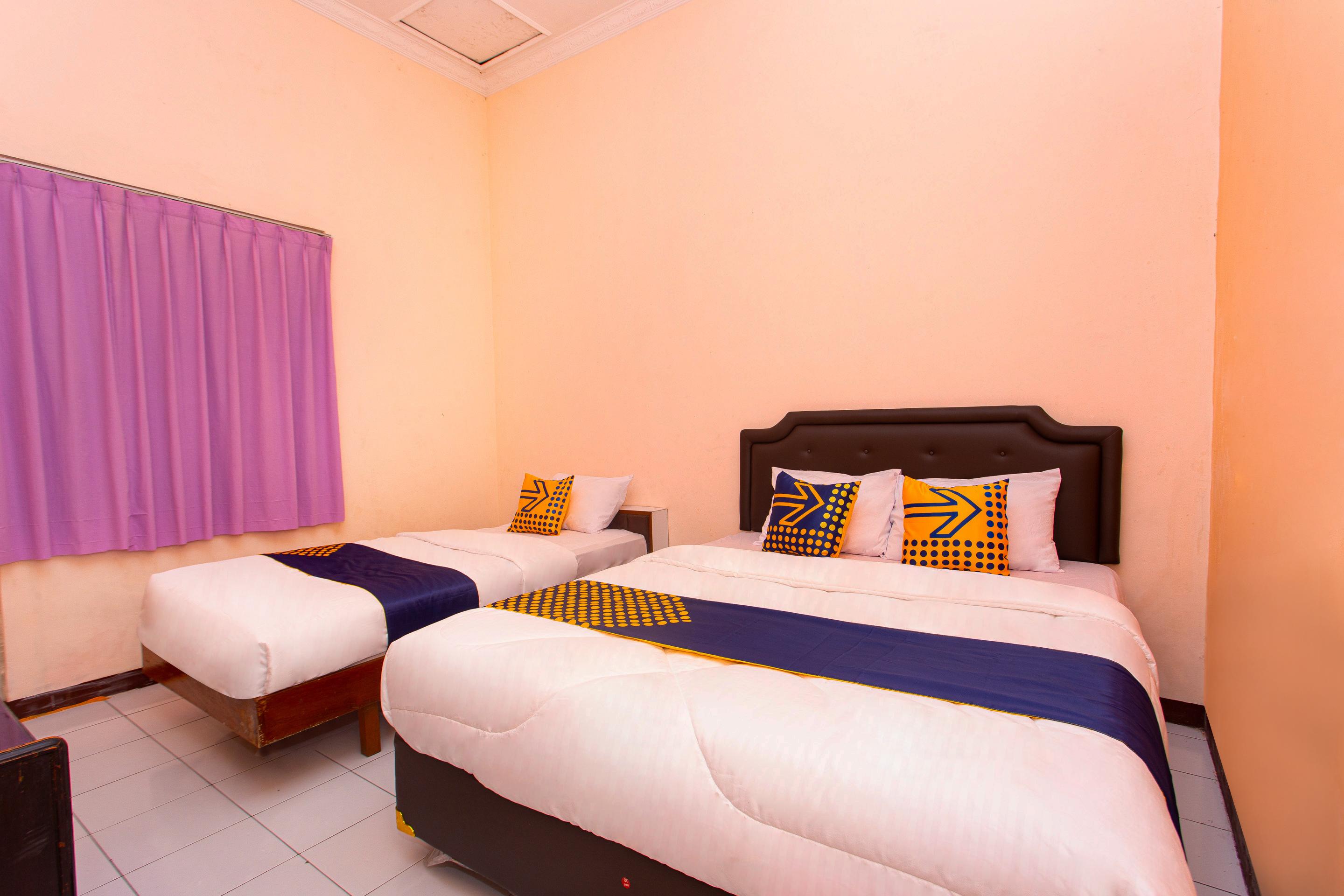Hotel Spot On 2697 Homy House Semarang Exterior foto